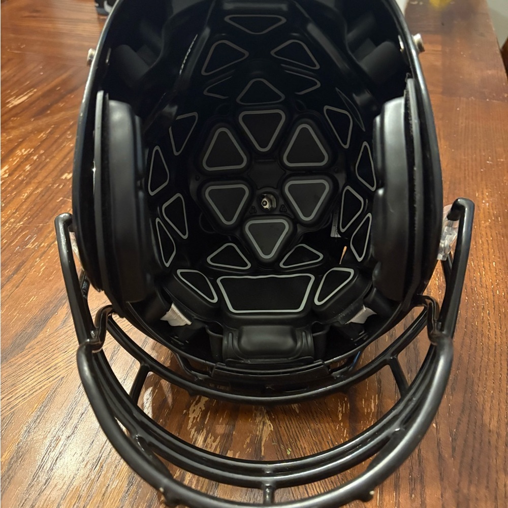 Black Schutt Athletic Football Helmet - Picture 5 of 5
